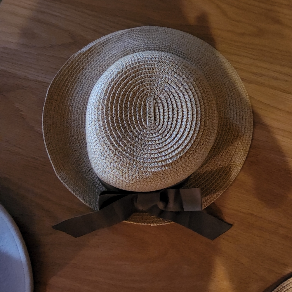 Brand new spring bonnet hat brown bow and band